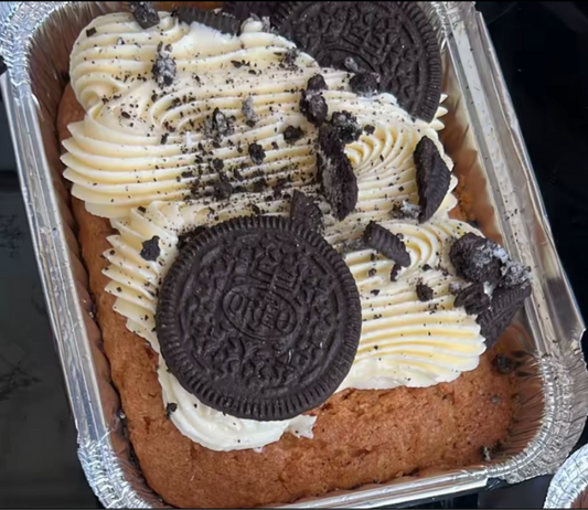 Delicious Mini Oreo Cake Trays
